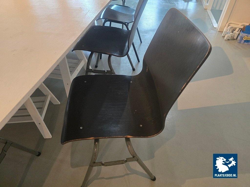 2 x Kantinetafel met diverse soorten stoelen – foto 4 – kavel bij Plaats Je Bod, Weesp
