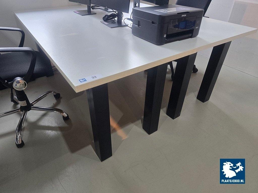 2 x Bureau met 2 x bureaustoel en 1 x ladeblok – foto 2 – kavel bij Plaats Je Bod, Weesp