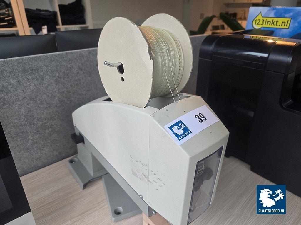 1 x Automatische plastic nietmachine met defecte voet – foto 3 – kavel bij Plaats Je Bod, Weesp