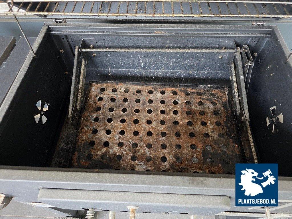 1 x Tarrington Home verrijdbare houtskoolgestookte BBQ – foto 8 – kavel bij Plaats Je Bod, Uithoorn