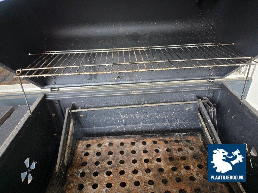 1 x Tarrington Home verrijdbare houtskoolgestookte BBQ – foto 9 – kavel bij Plaats Je Bod, Uithoorn