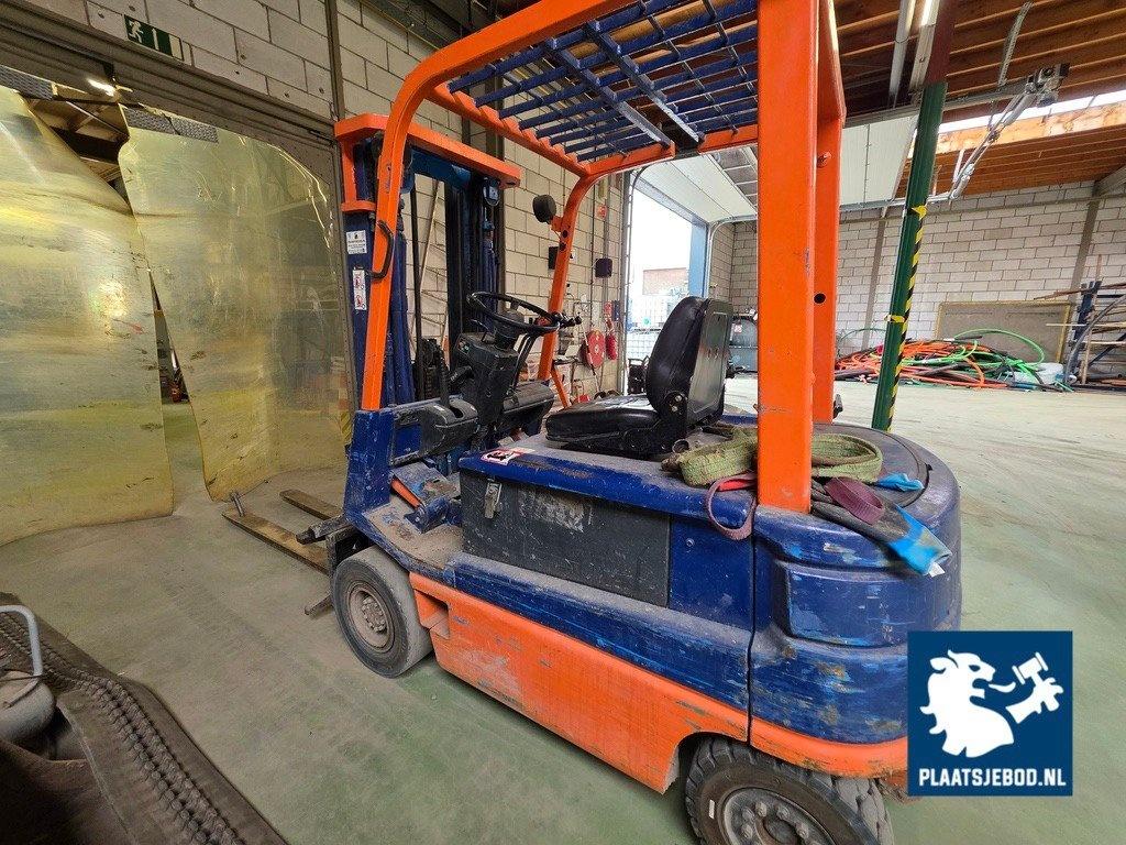 1 x Elektrische Toyota vorkheftruck inclusief acculader – foto 5 – kavel bij Plaats Je Bod, Uithoorn